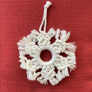 Macrame snowflake Xmas tree ornament